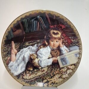 SANDRA KUCK PLATE "MOMENTS OF REFLECTION" - 6TH IN MOMENTS AT HOME #1097FR